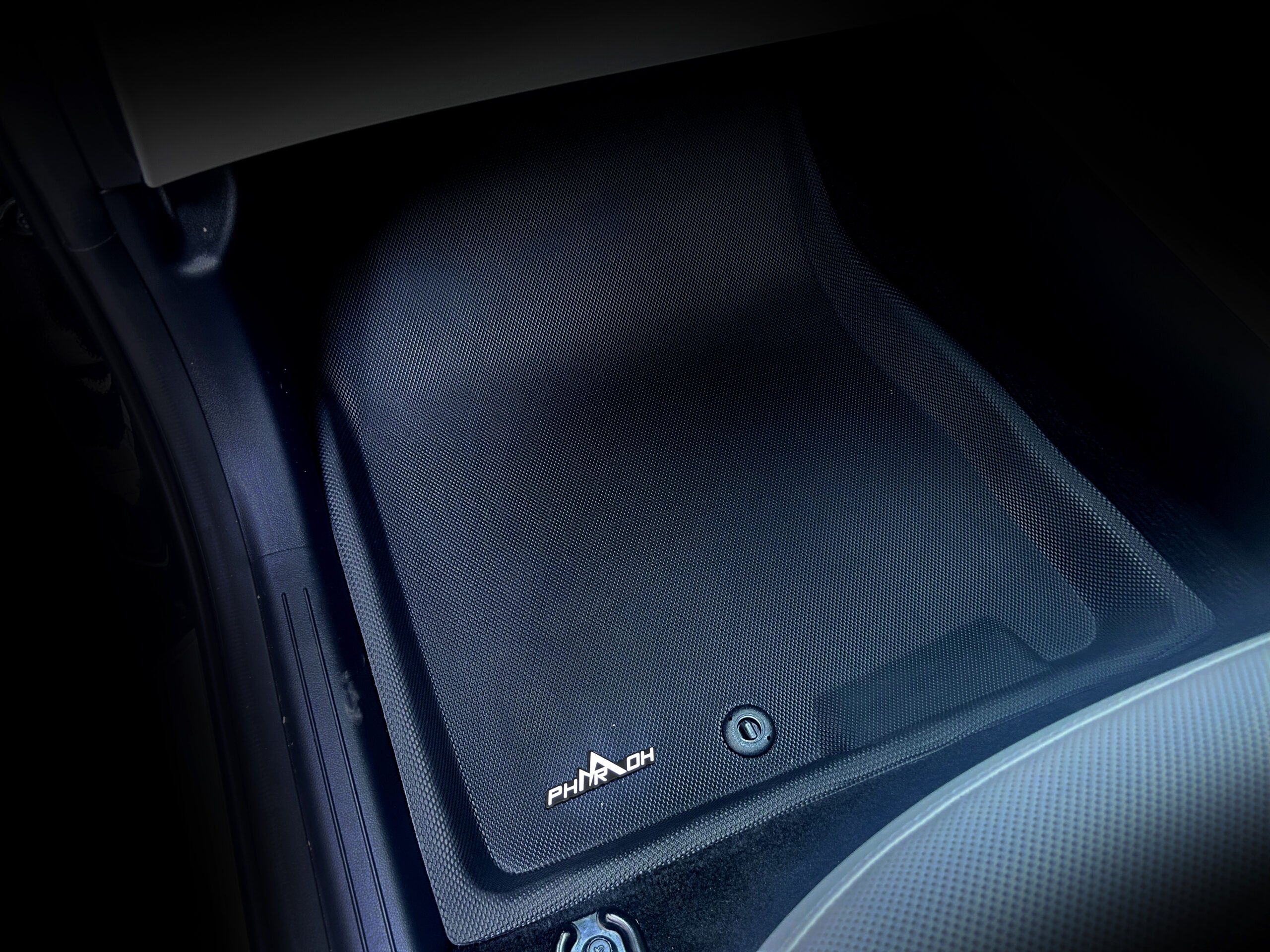 Hyundai New Tucson Car Floor Mats 2020+ - Custom Fit, Waterproof & Anti Skid