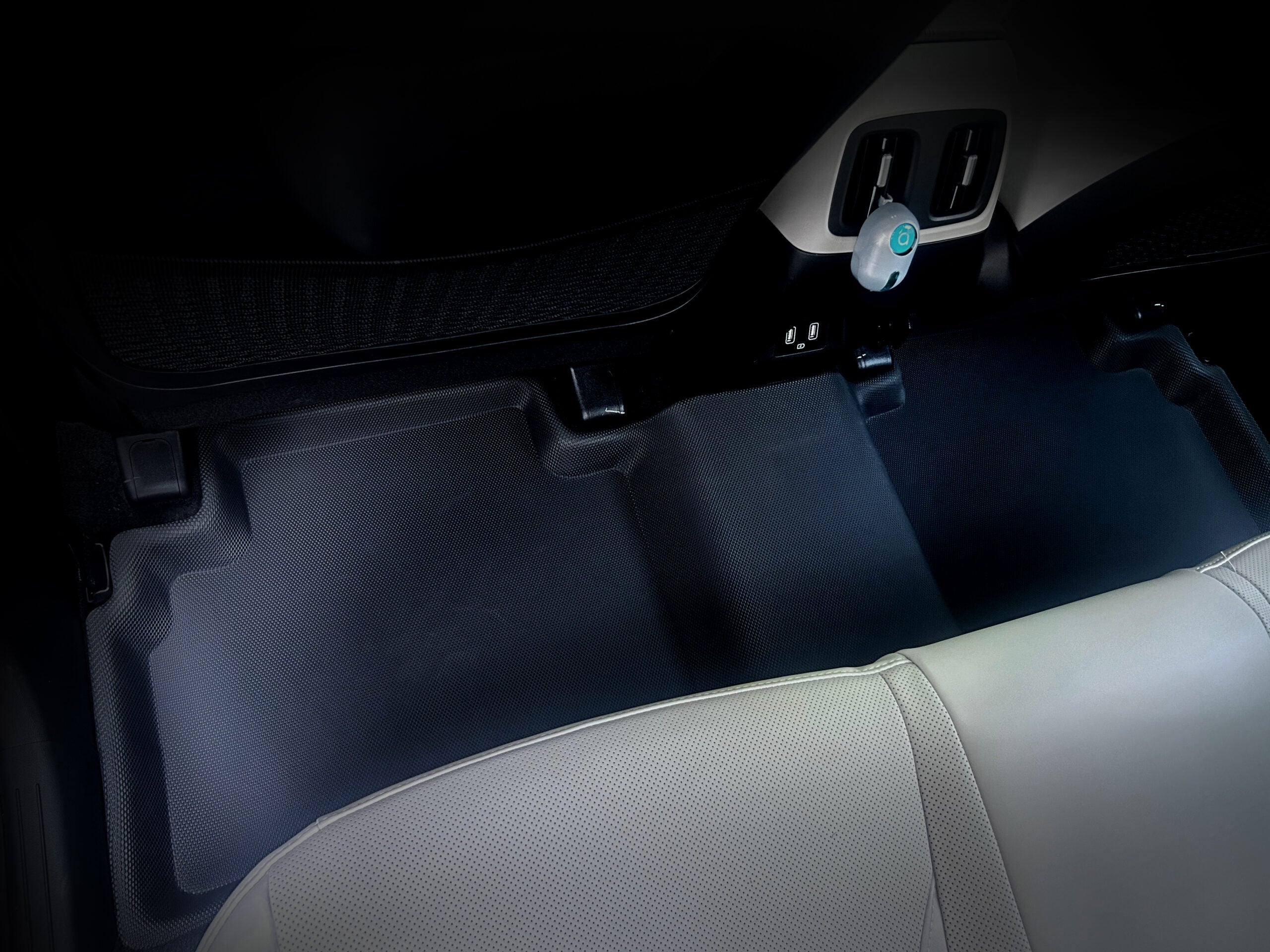 Hyundai New Tucson Car Floor Mats 2020+ - Custom Fit, Waterproof & Anti Skid
