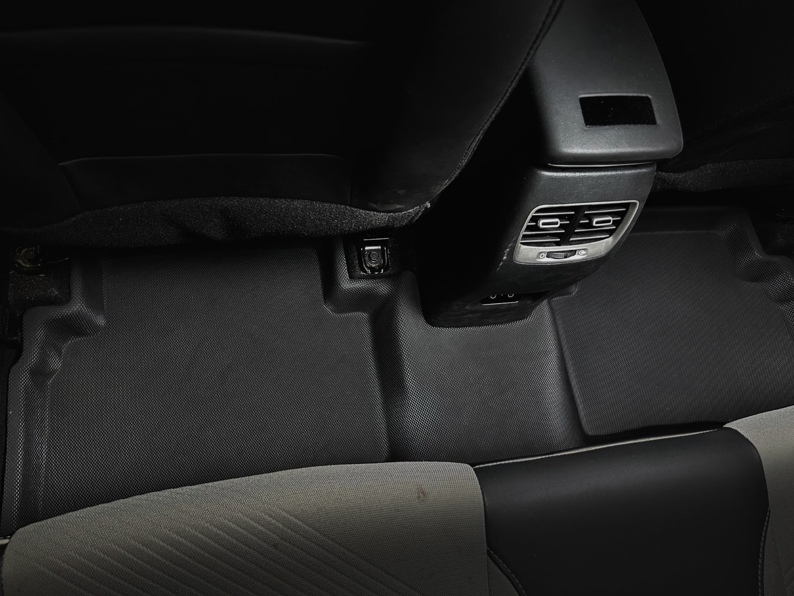 Custom Floor Mats For Hyundai Venue 2020-2025 – Black 4pc All-Weather Rubber Liners